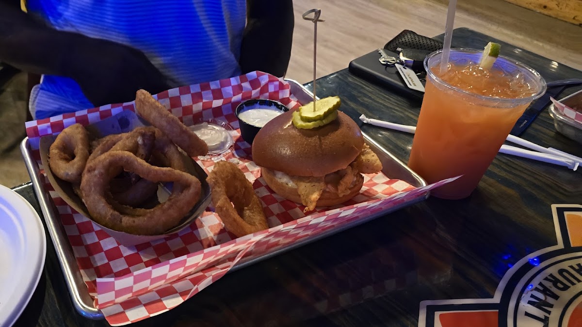 Longboards Restaurant & Bar - 5