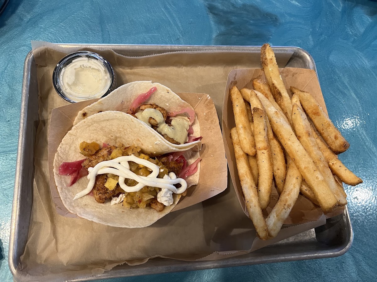 Longboards Restaurant & Bar - 7