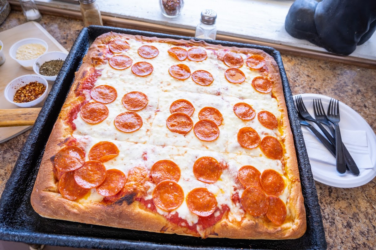 Tony's Pizzeria of Port Richmond - 4