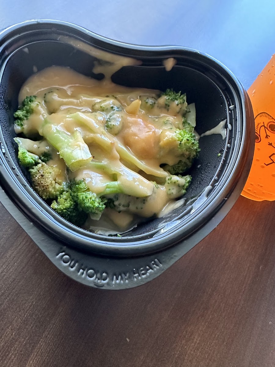 I Heart Mac & Cheese - Sacramento, CA - 10