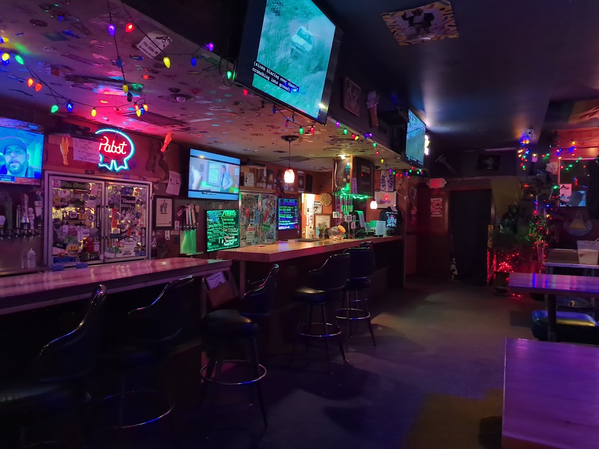 Merry Time Bar and Grill - 3
