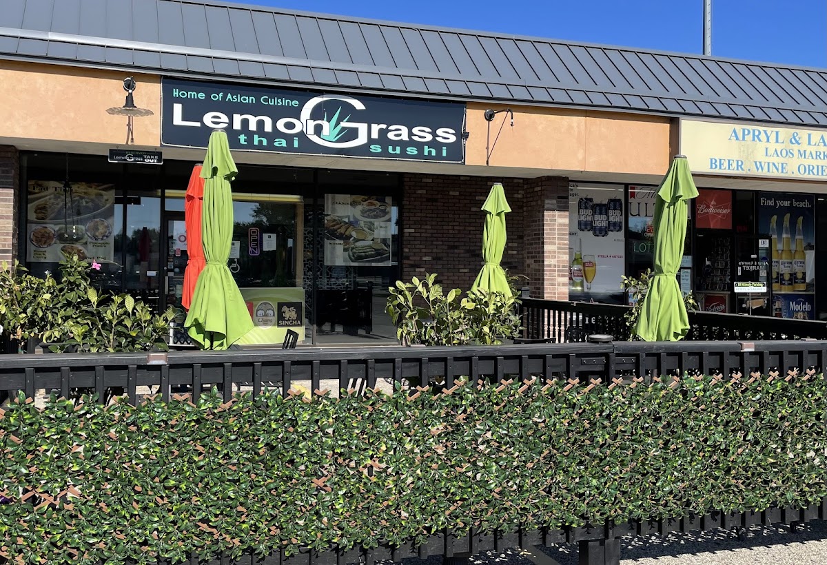 Lemongrass Thai Sushi - 1