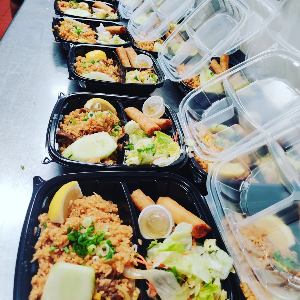 Lemongrass Thai Sushi - 9