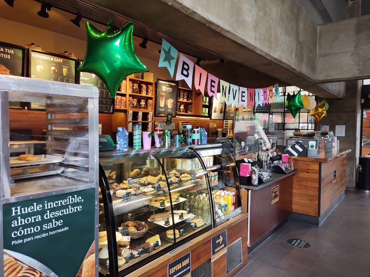 Starbucks Lomas Plaza - 3