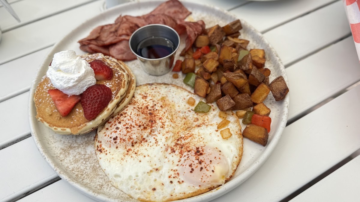 East West Cafe - 3