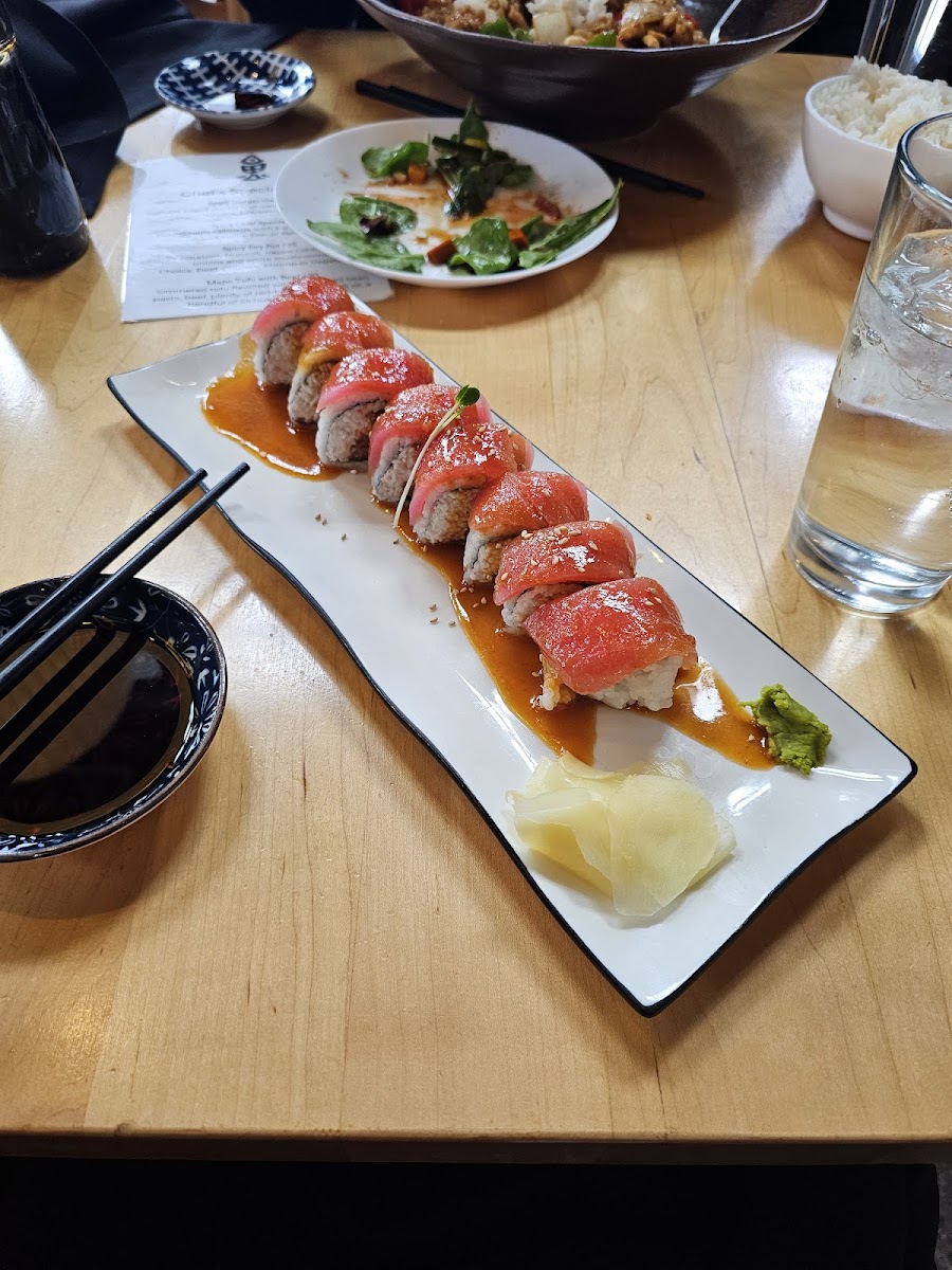 Umi Kitchen and Sushi Bar - 5