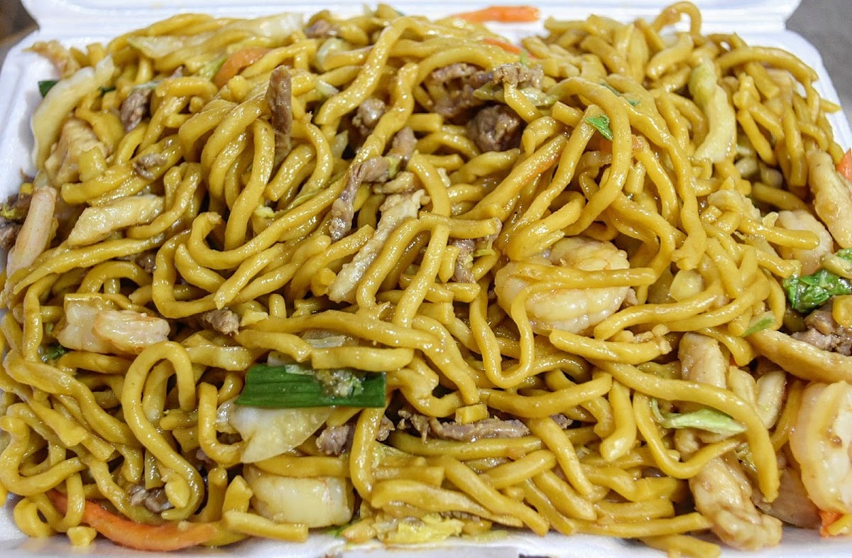 Hunan Wok Carry Out - 4