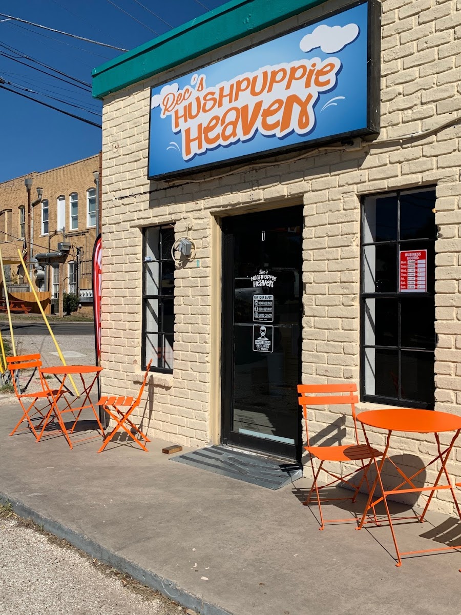 Rec's Hushpuppie Heaven - 1