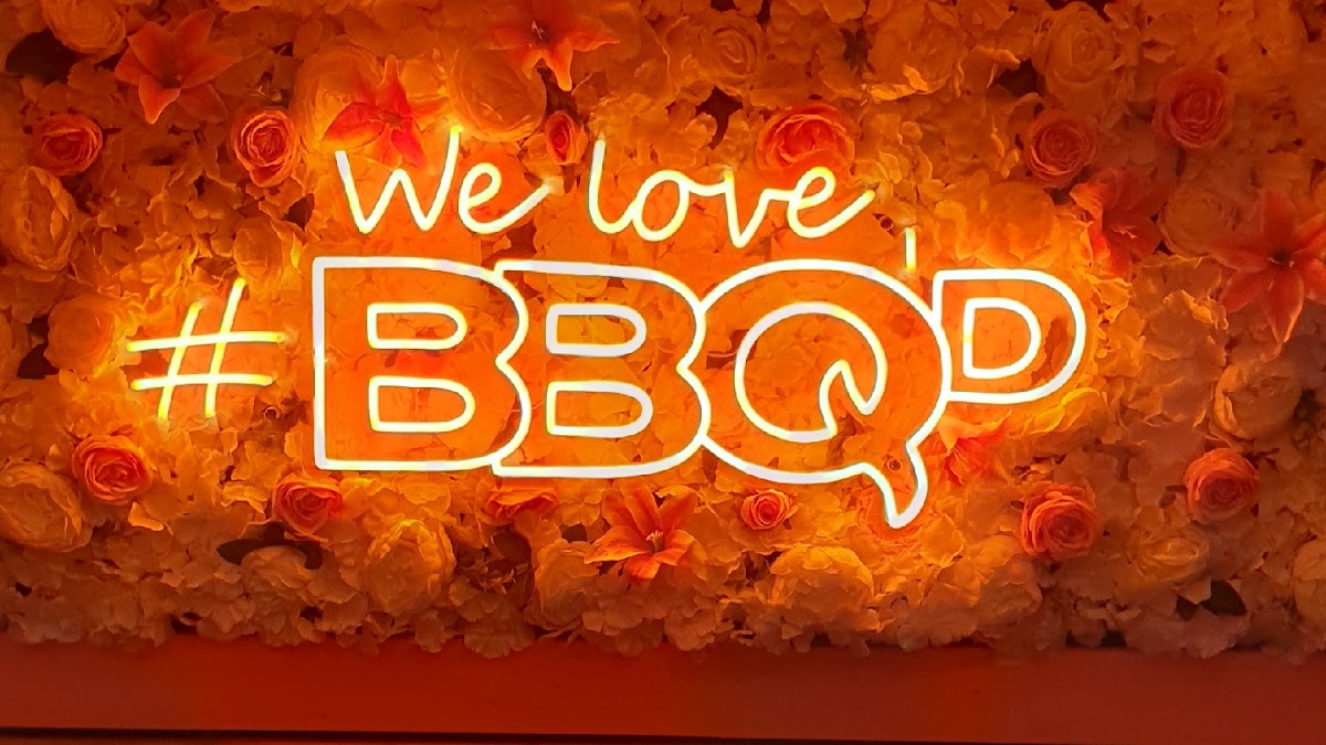 Bbq'd Restaurant - 3