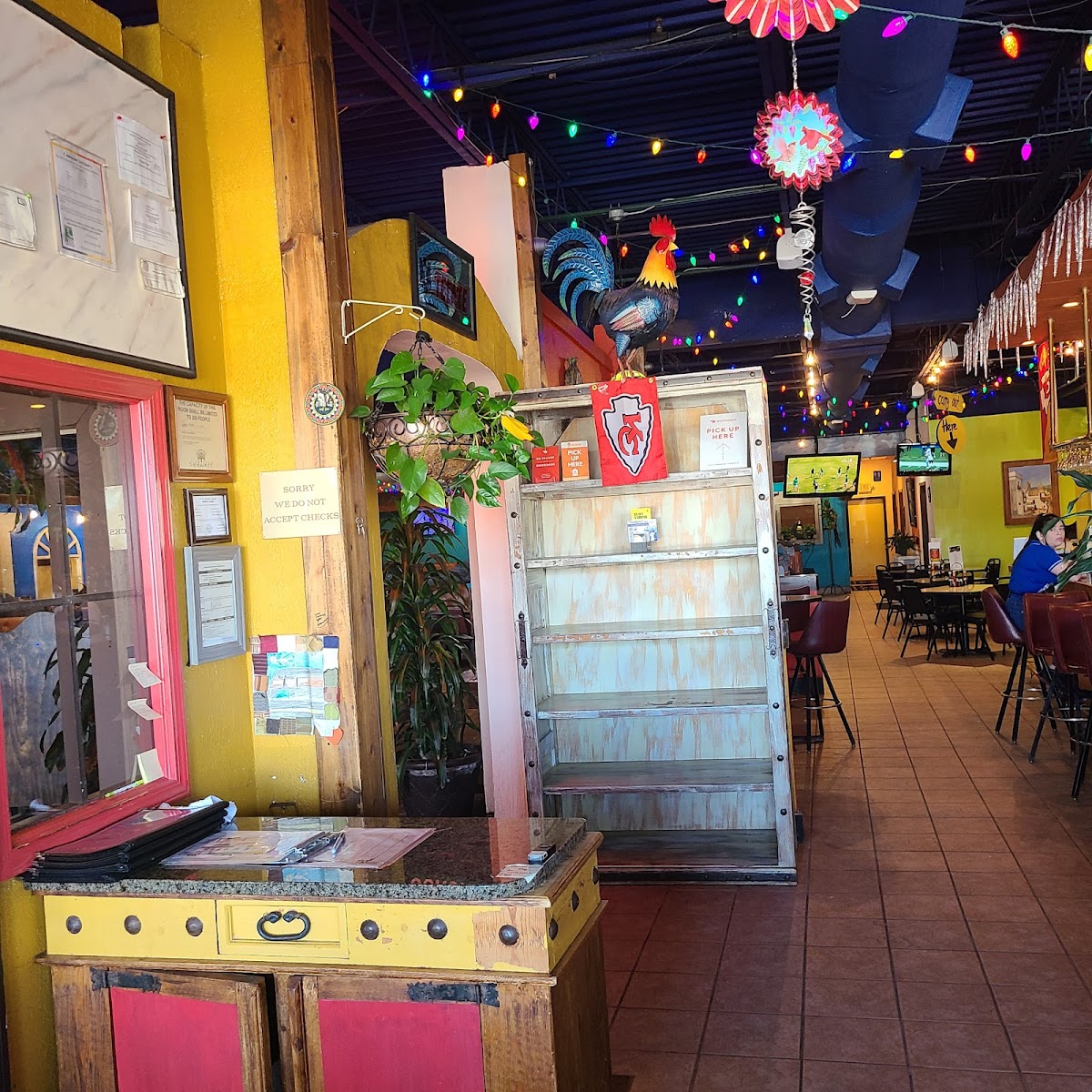 Dos Reales Authentic Mexican Restaurant - 3
