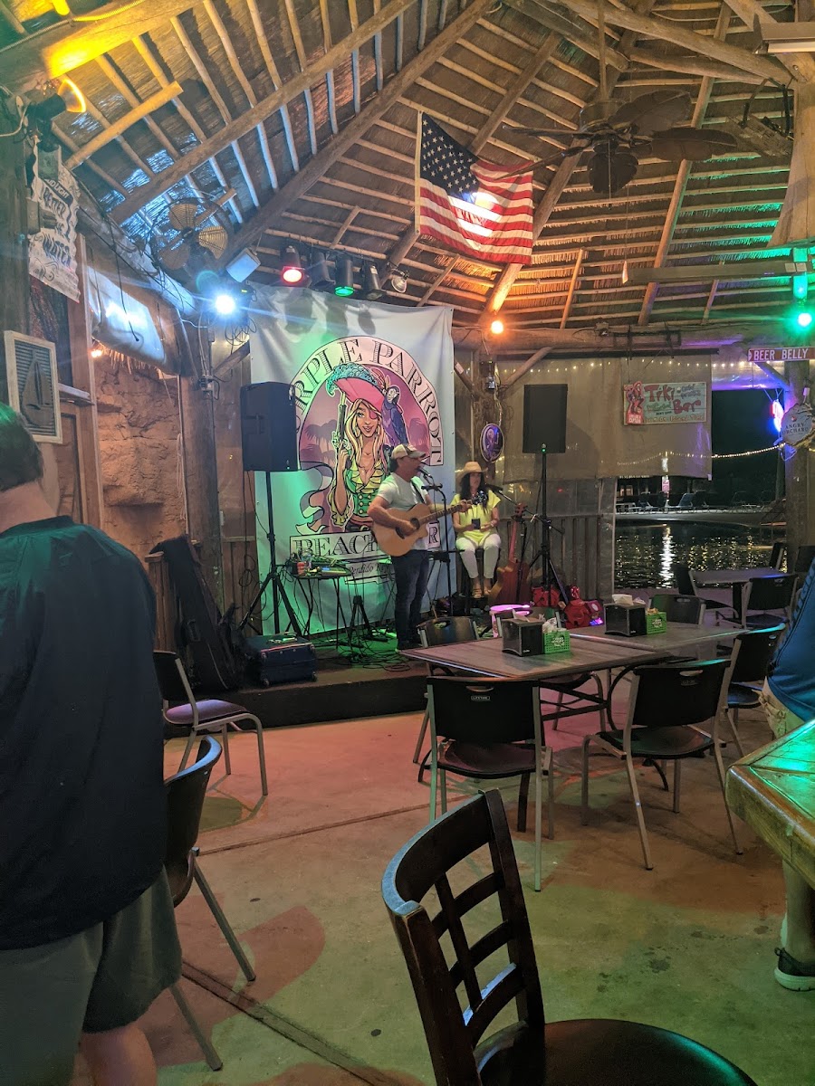 Purple Parrot Beach Bar & Grill - 5