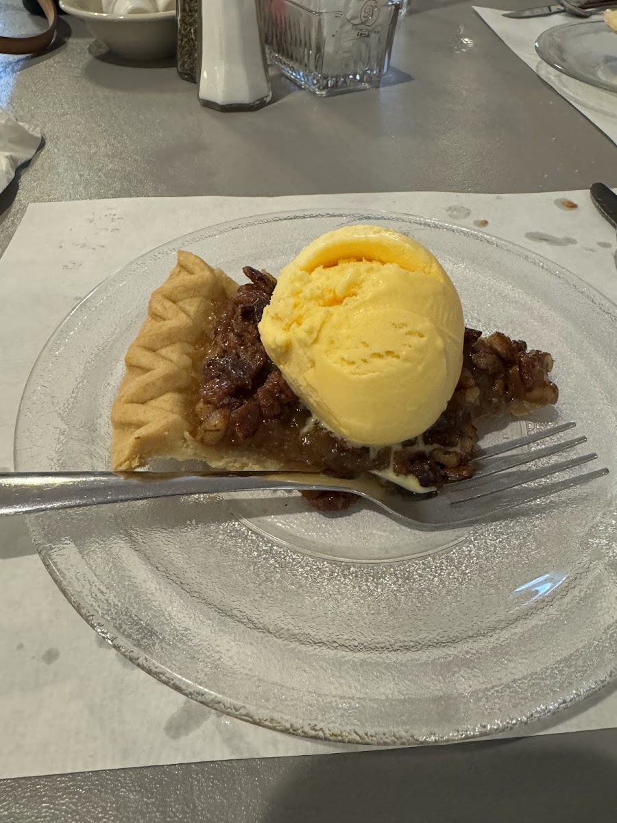 Cafe Genevieve - 10