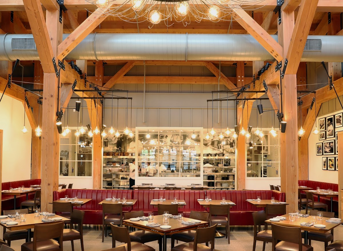 Wolfgang Puck Bar & Grill - 1