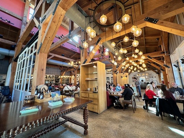 Wolfgang Puck Bar & Grill - 6