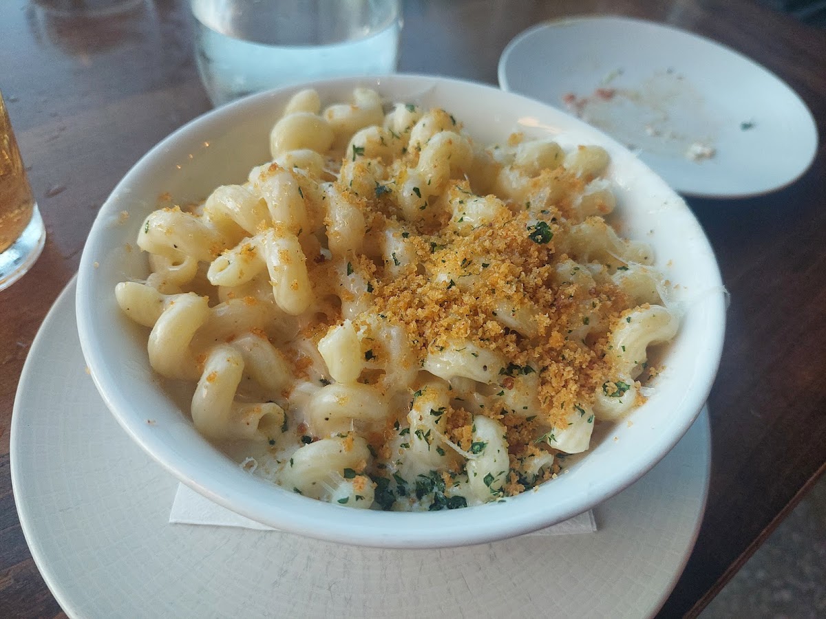 Wolfgang Puck Bar & Grill - 9