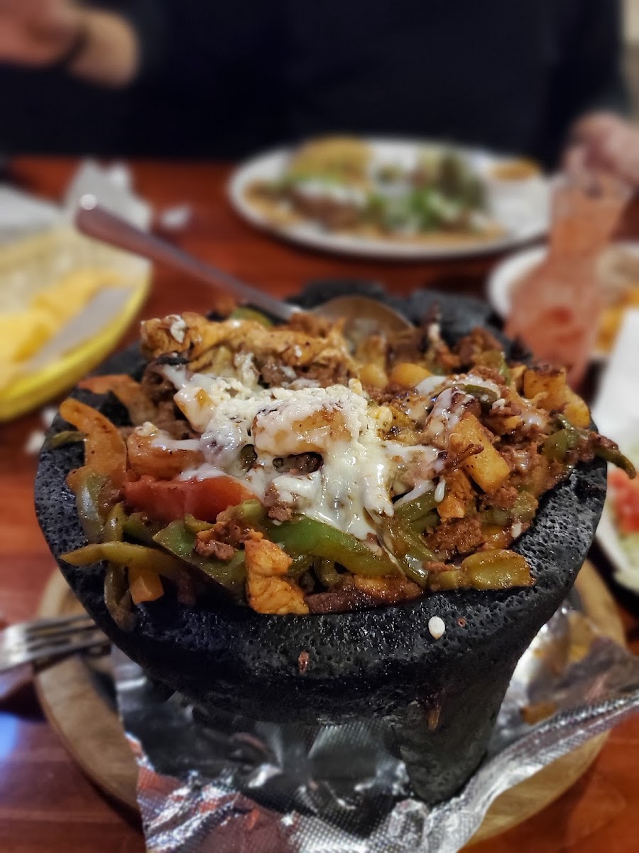 EL TORO BAR & GRILL - 8