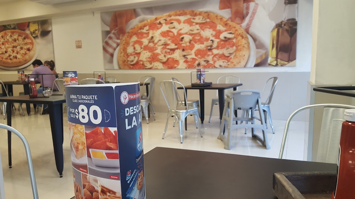 Domino's Guadalajara Residencial Victoria - 10