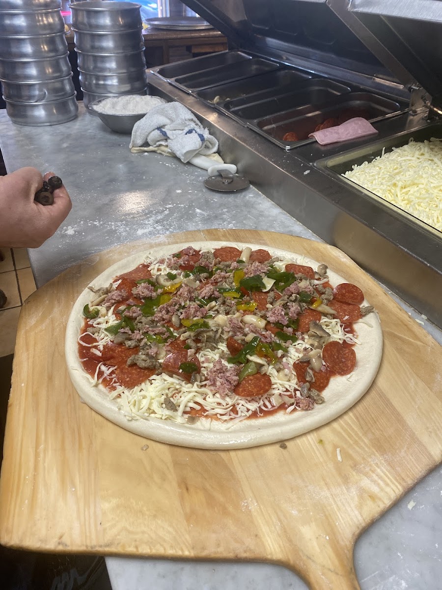 Vinnie's Pizza & Italian Family Restaurant - 9