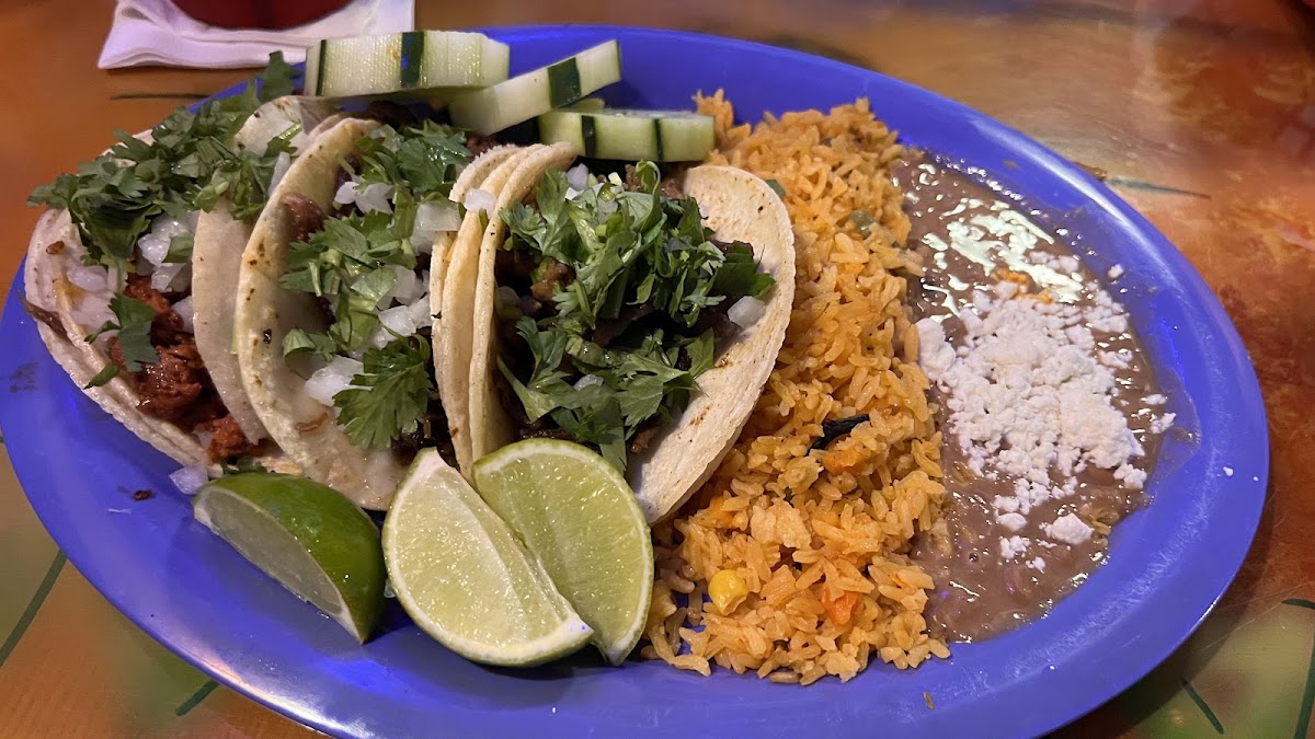 Garibaldi Bakery and Mexican Restaurant - 4