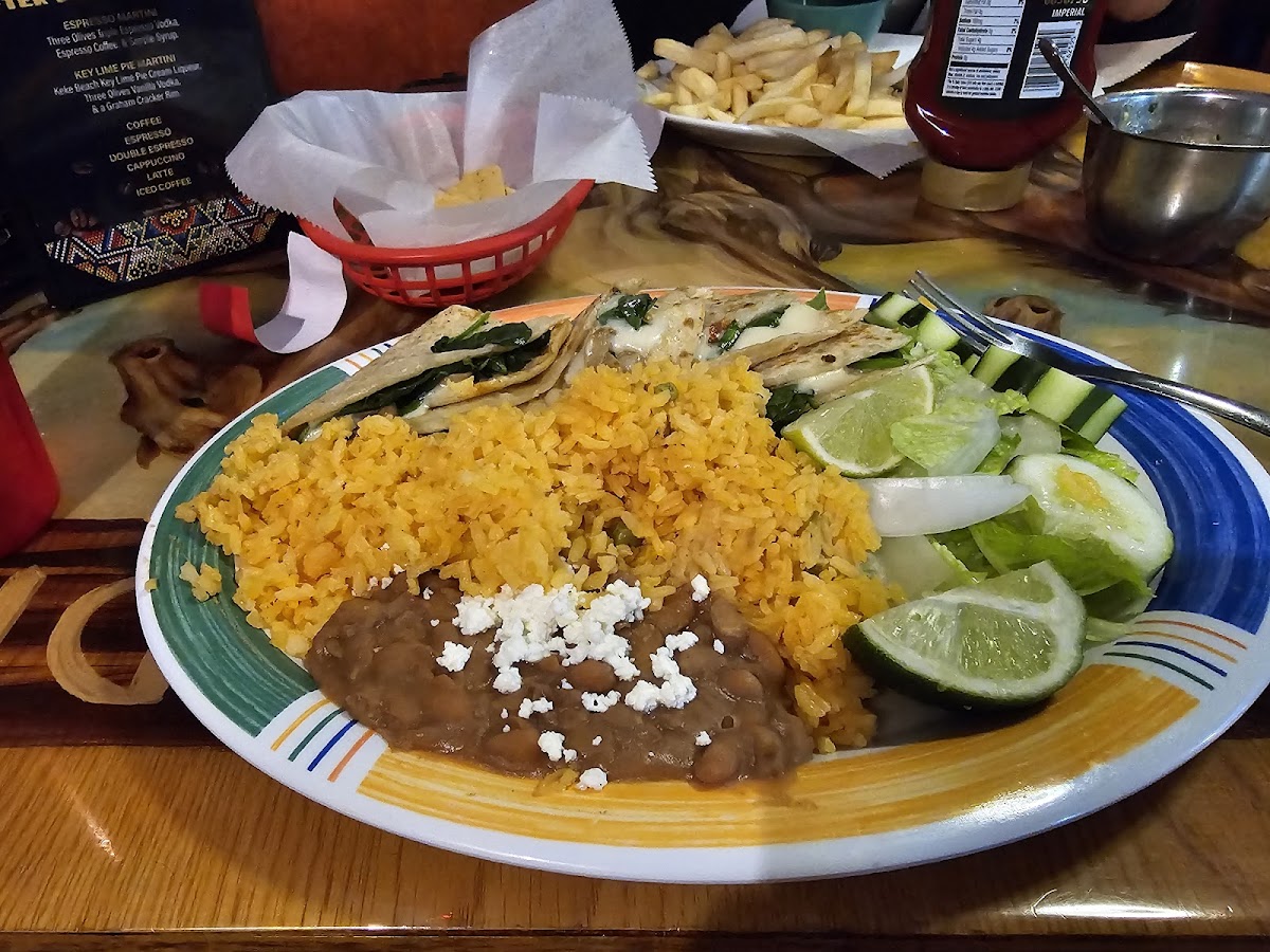 Garibaldi Bakery and Mexican Restaurant - 6