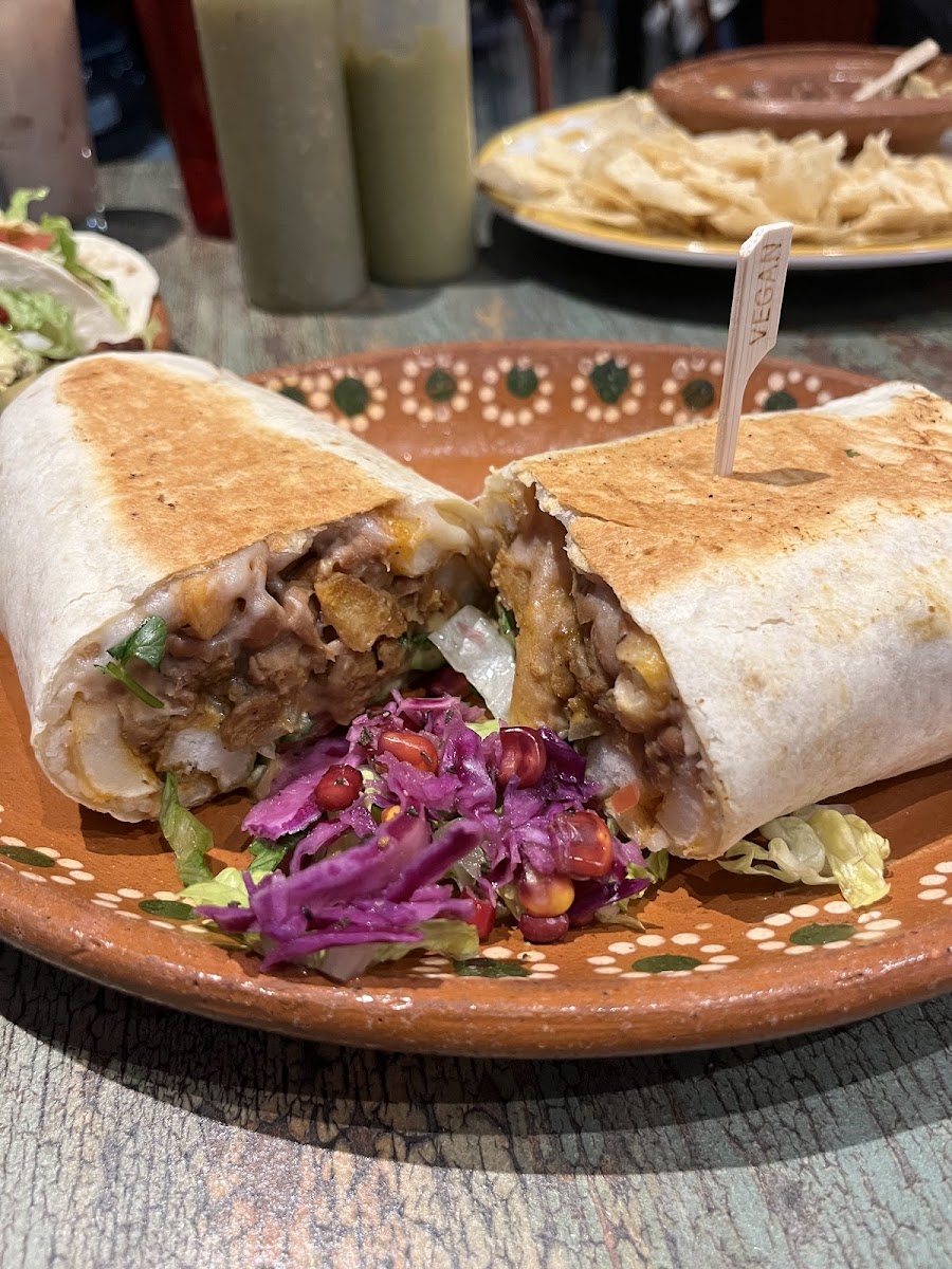 Mariachi's Dine-In - 6
