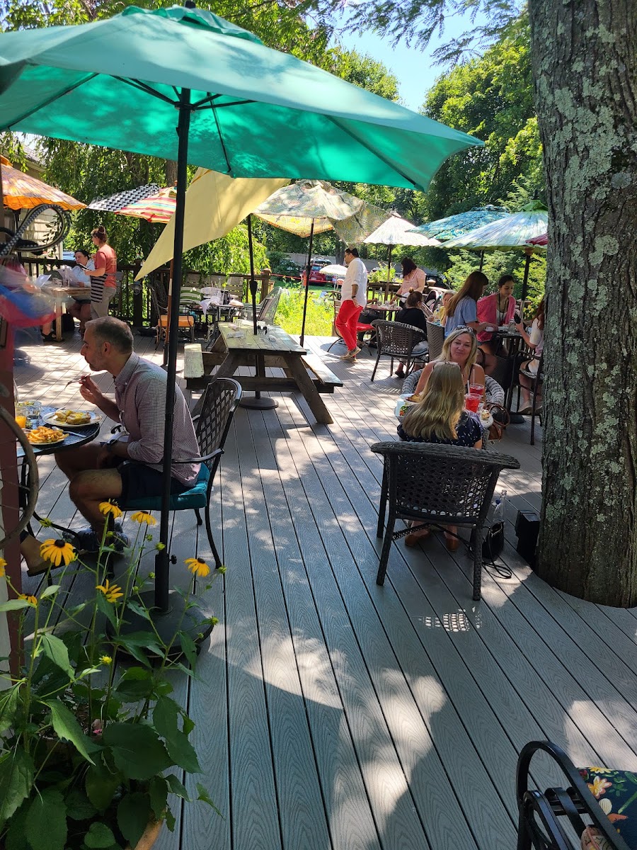 C'est La Vie Bistro - 1