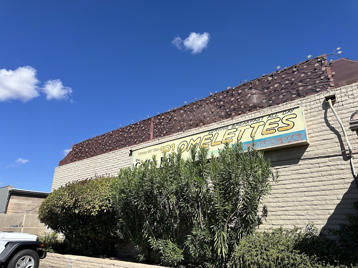 Coffee Pot Restaurant - 9