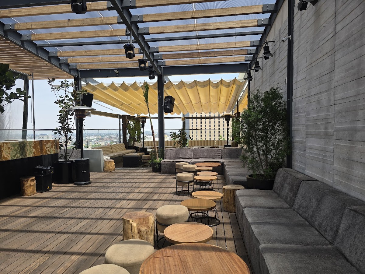 Faunna Rooftop - 1