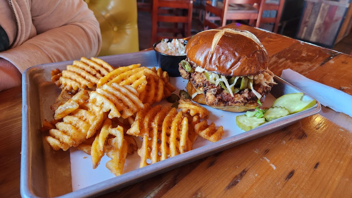 Fort 88 Smokehouse - 8