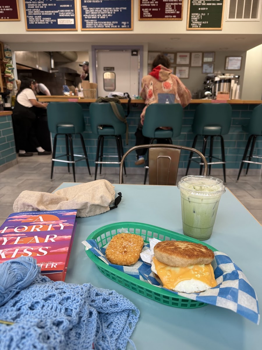 Loaf Lounge - 6