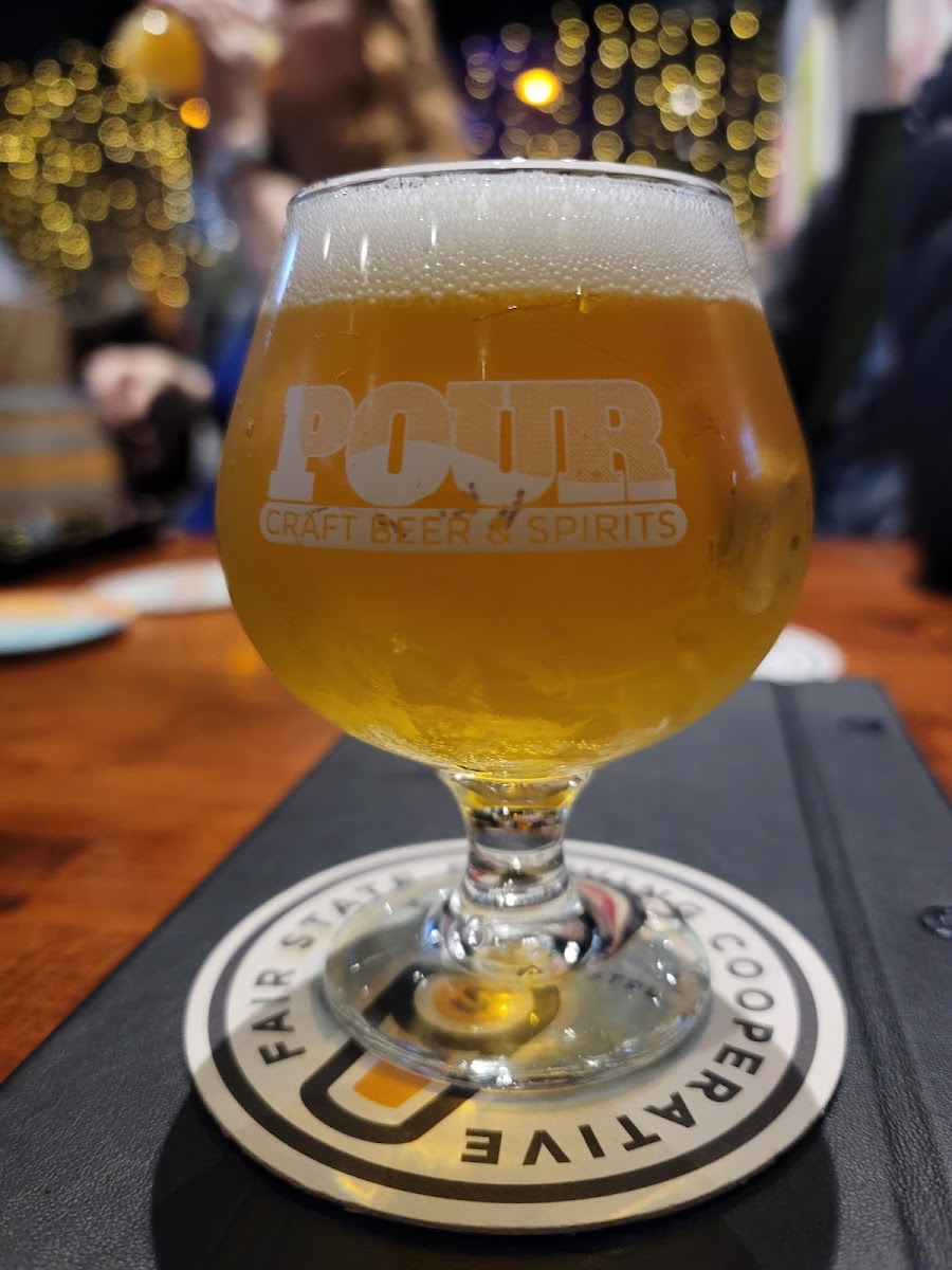 Pour Craft Beer & Spirits - 5