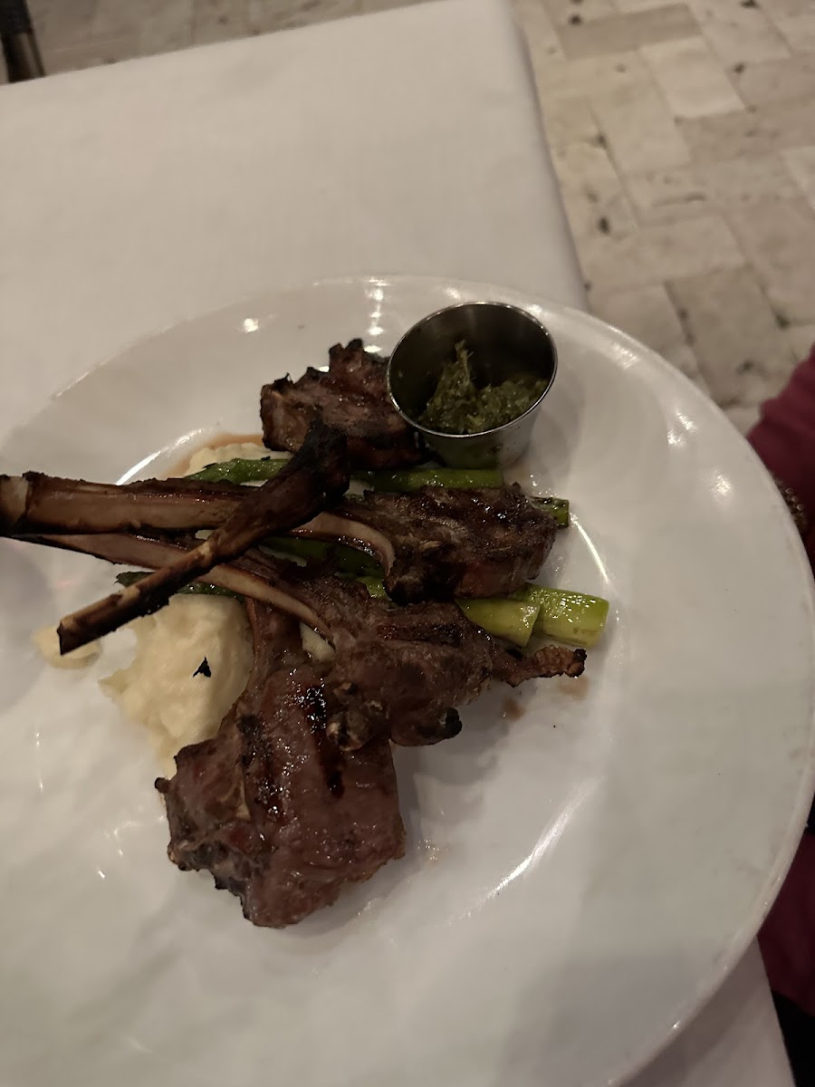 Phil's Place - 7