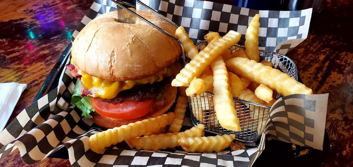 99 Saloon & Grill - 2
