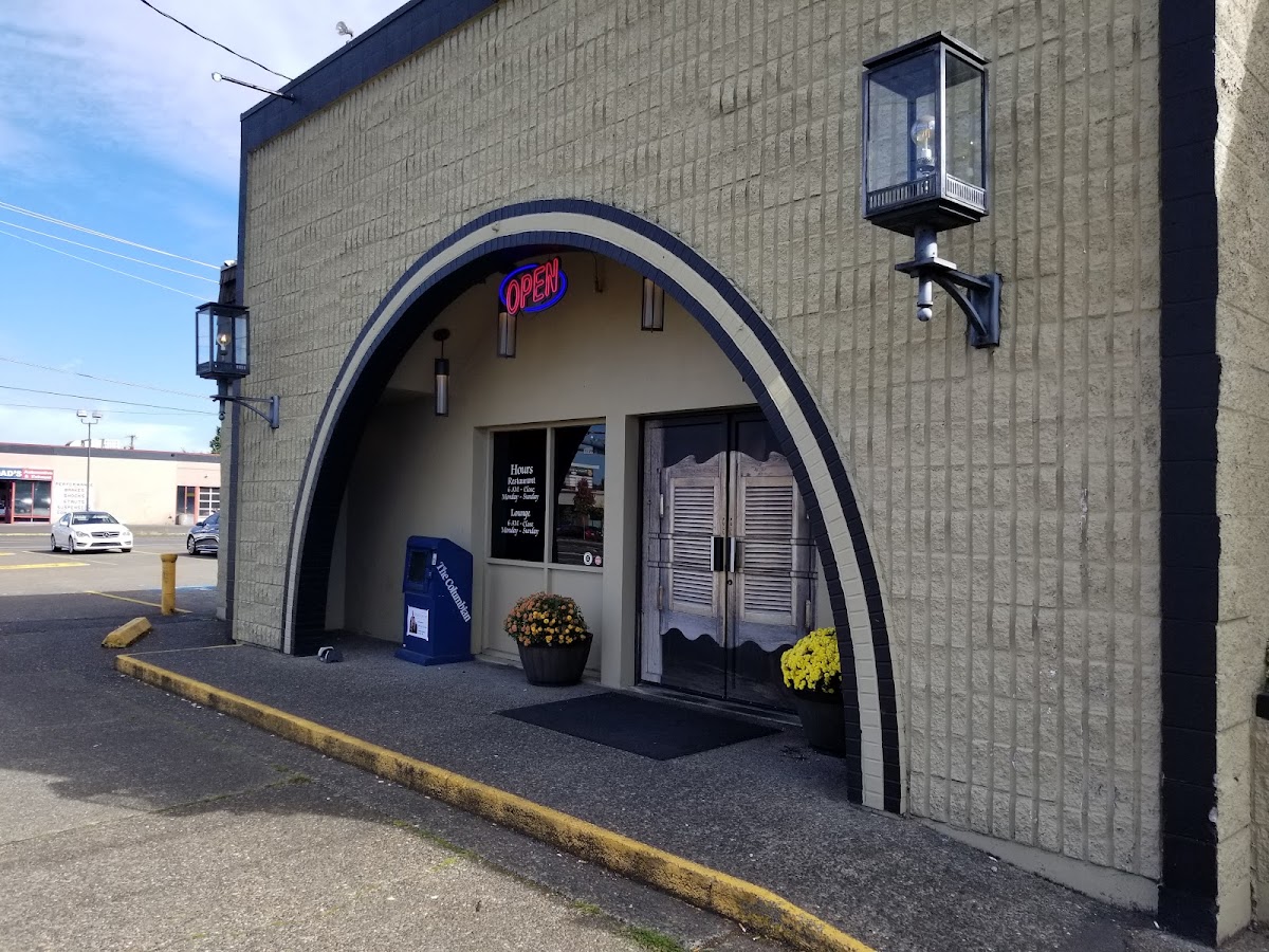99 Saloon & Grill - 5