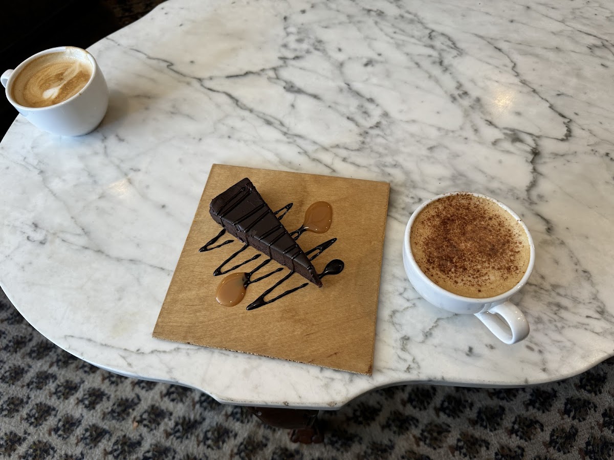 Americano Lounge - 6