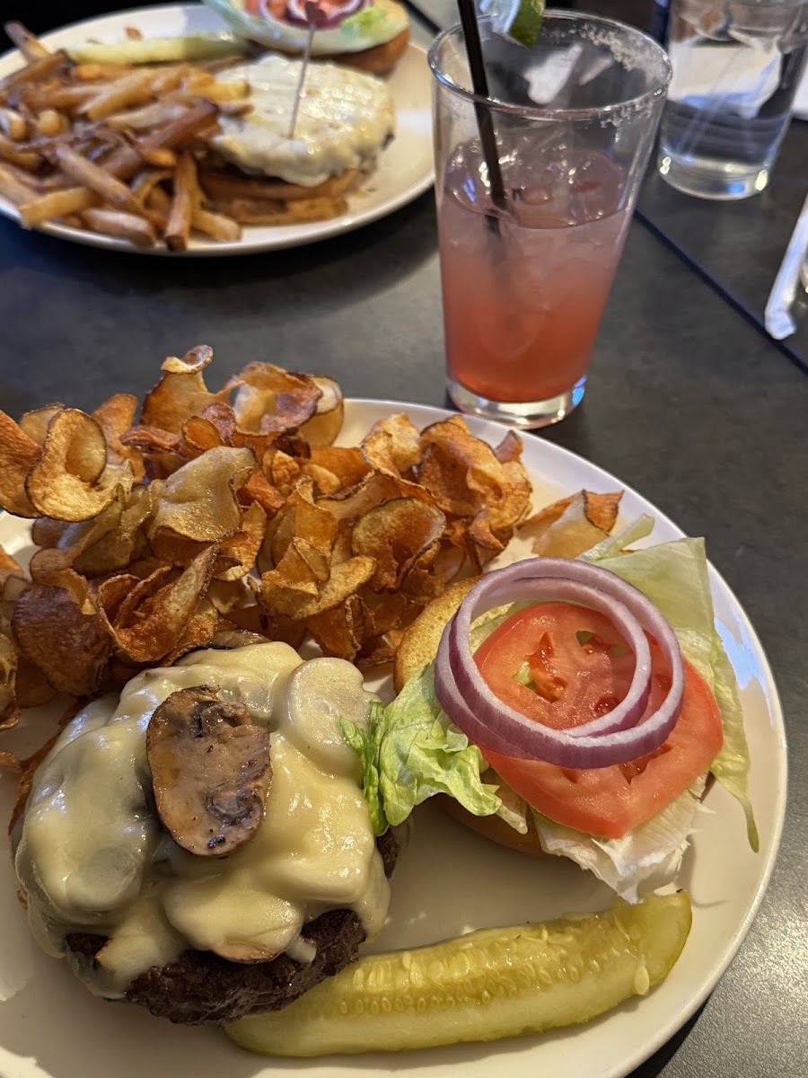 Mario's 410 Grille - 6