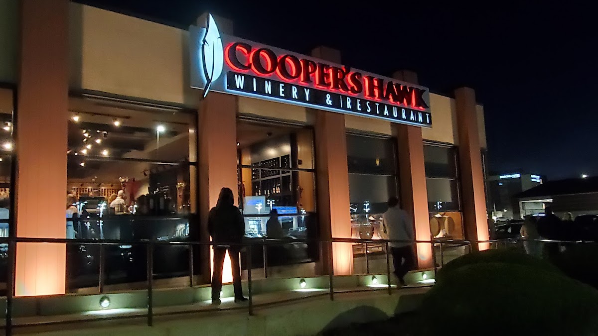 Cooper's Hawk Winery & Restaurant- Indianapolis - 10