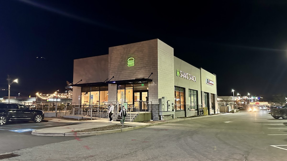 Shake Shack Nanuet - 8