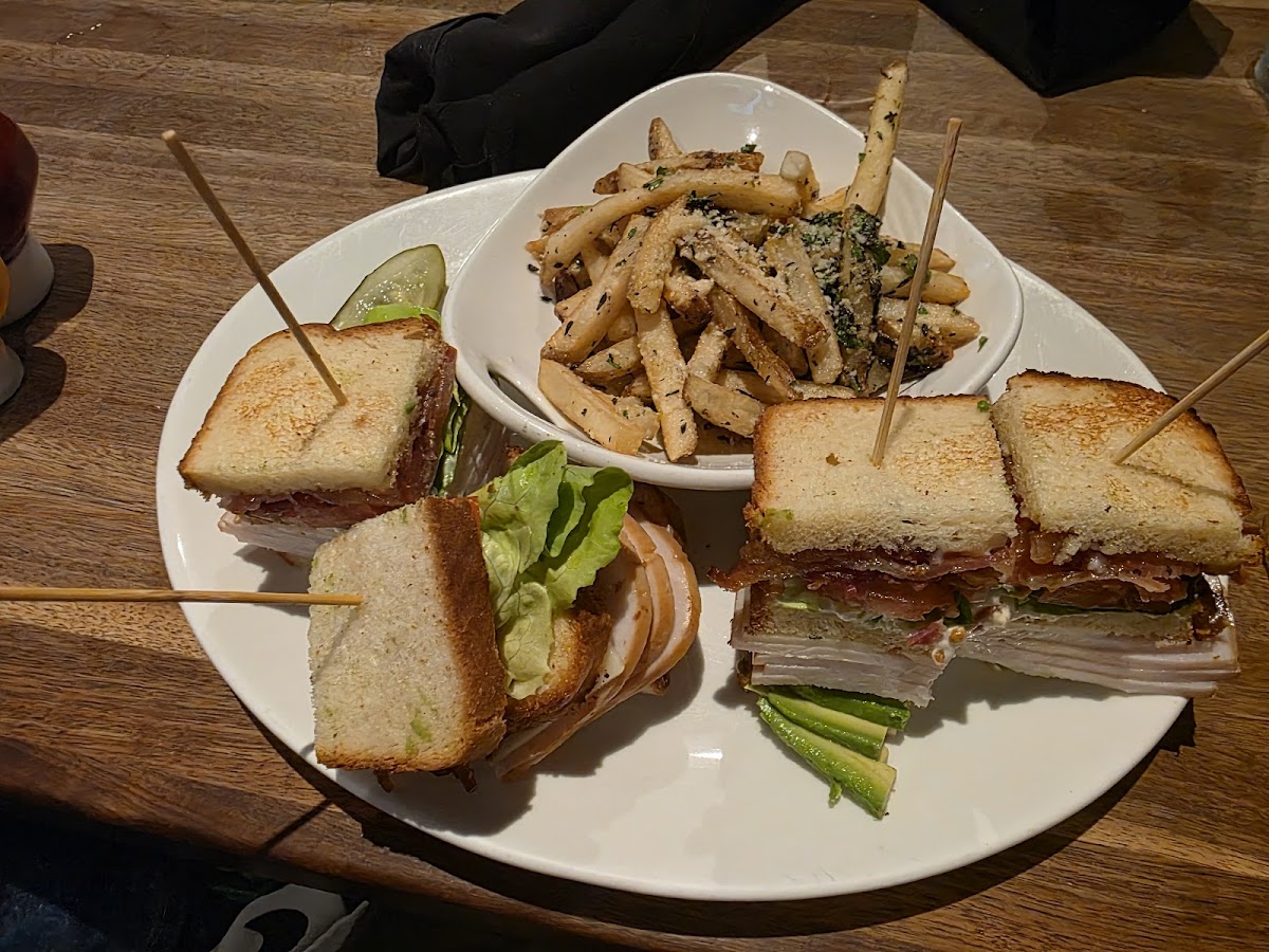 Yard House - 3