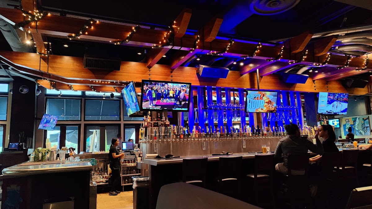 Yard House - 4