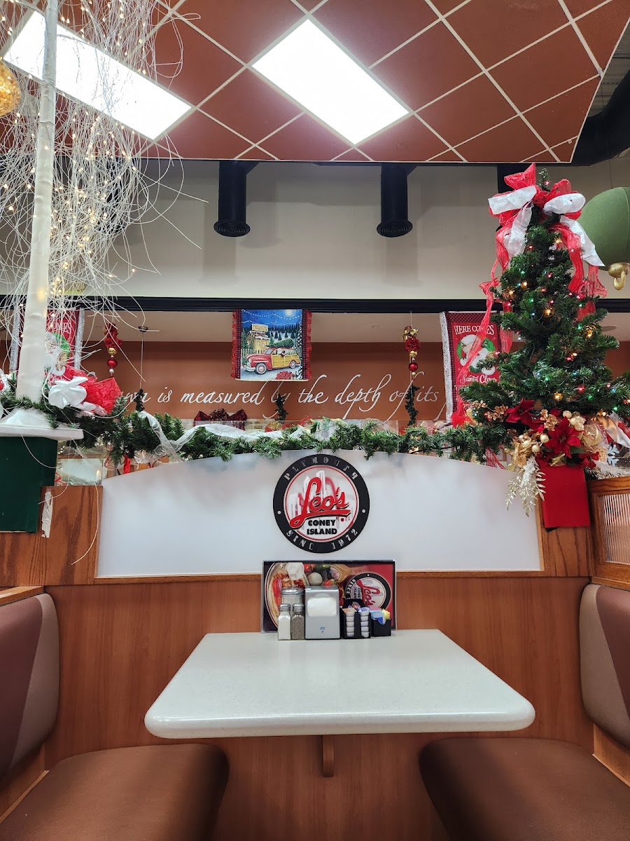 Leo's Coney Island Plymouth - 6