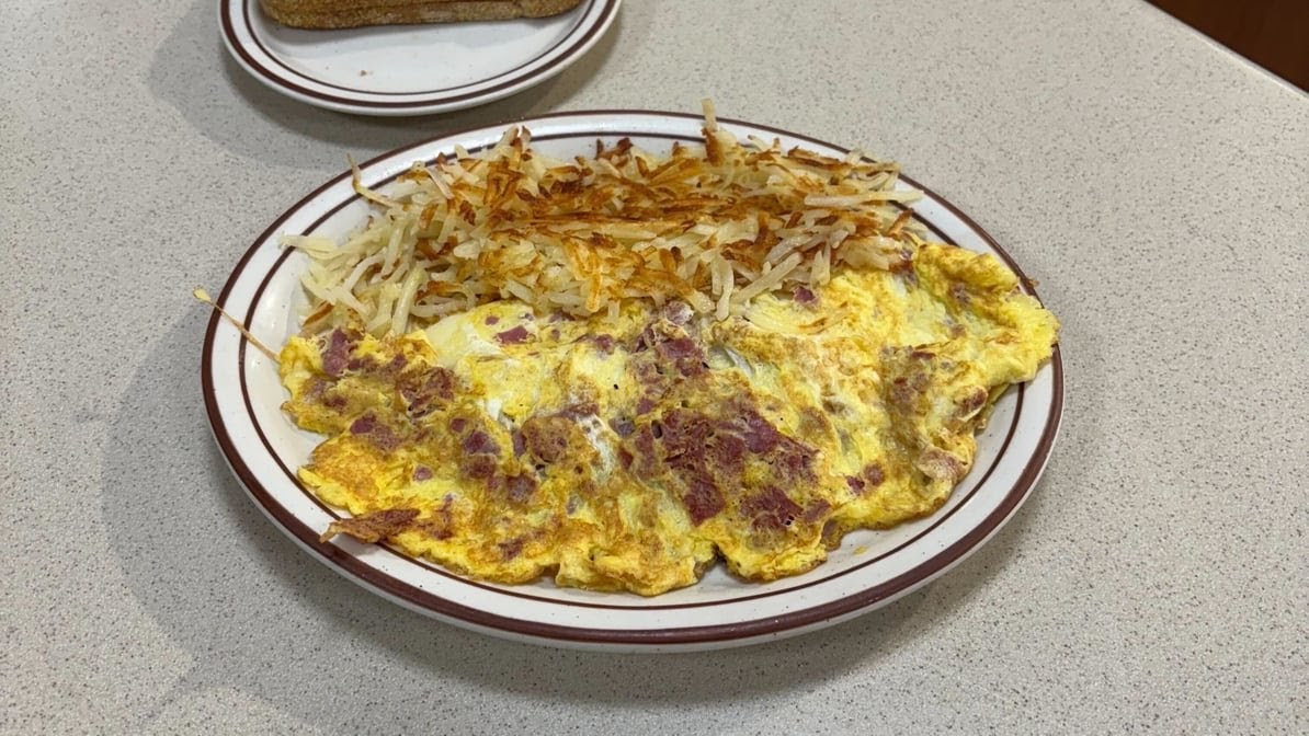 Leo's Coney Island Plymouth - 7