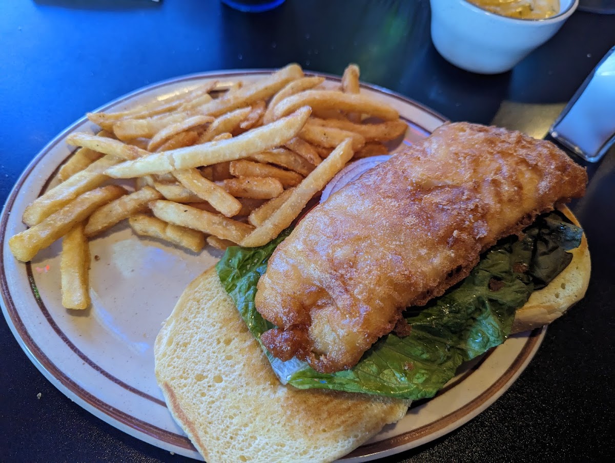 Rooster's Barn & Grill - 9