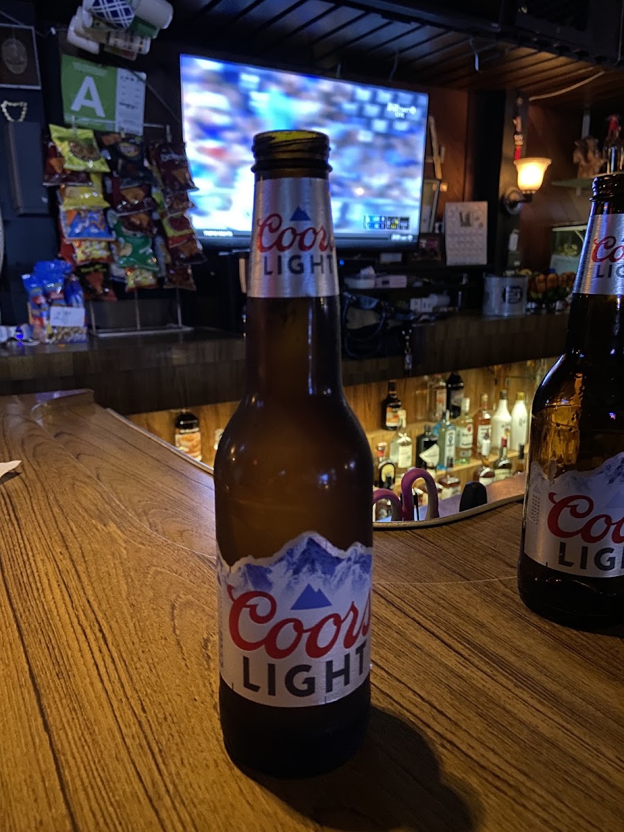 Guardsman Lounge - 1