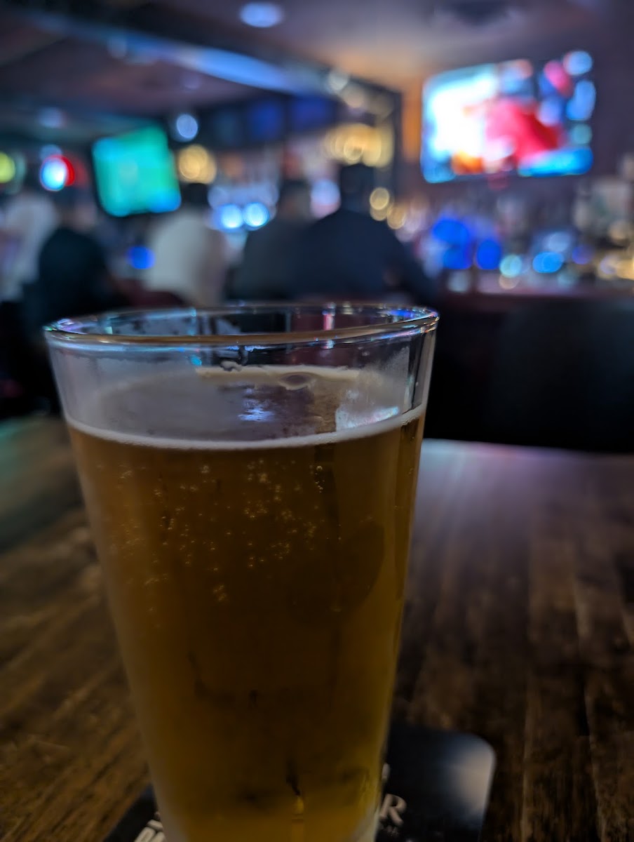 Guardsman Lounge - 3