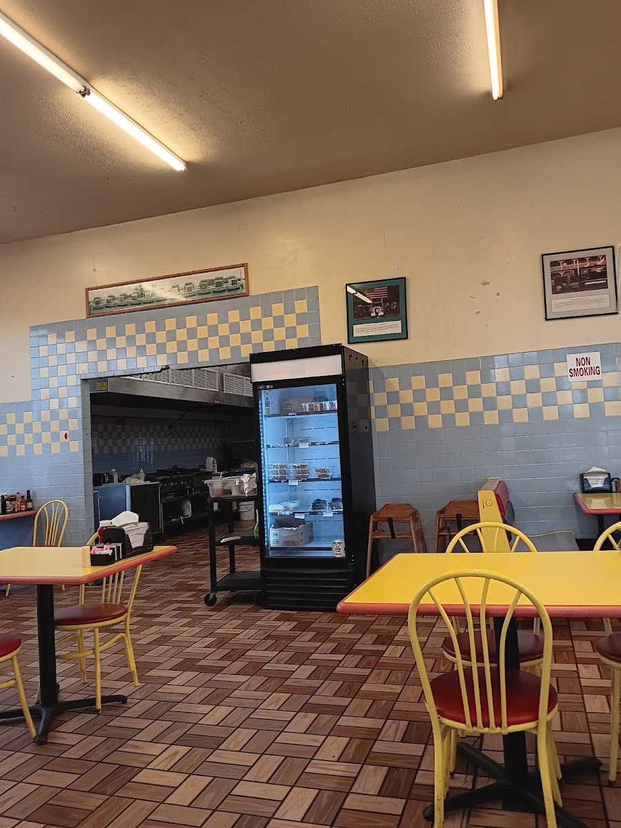 Mabel's Family Restaurant - 1