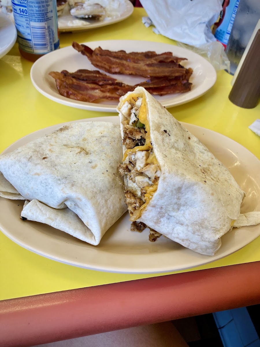 Mabel's Family Restaurant - 3