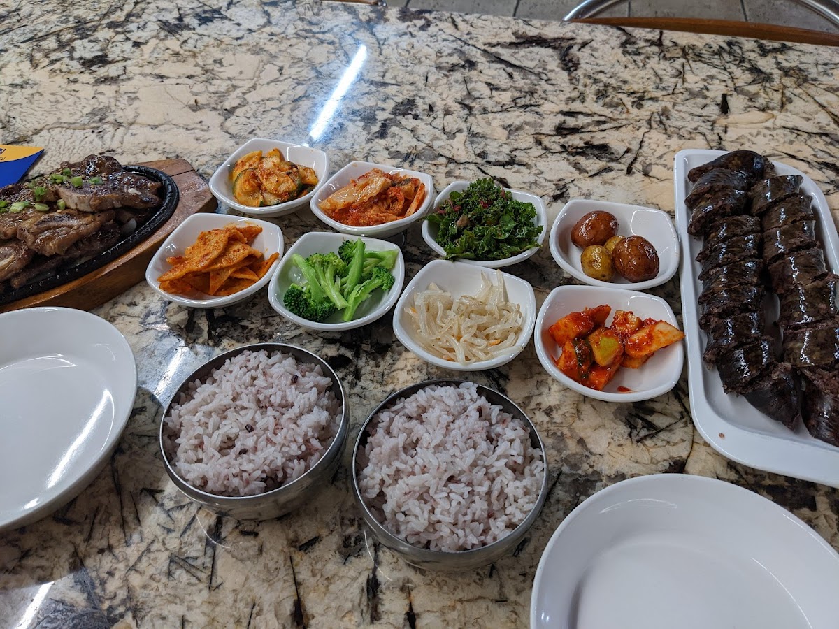 Keunjib Restaurant - 8