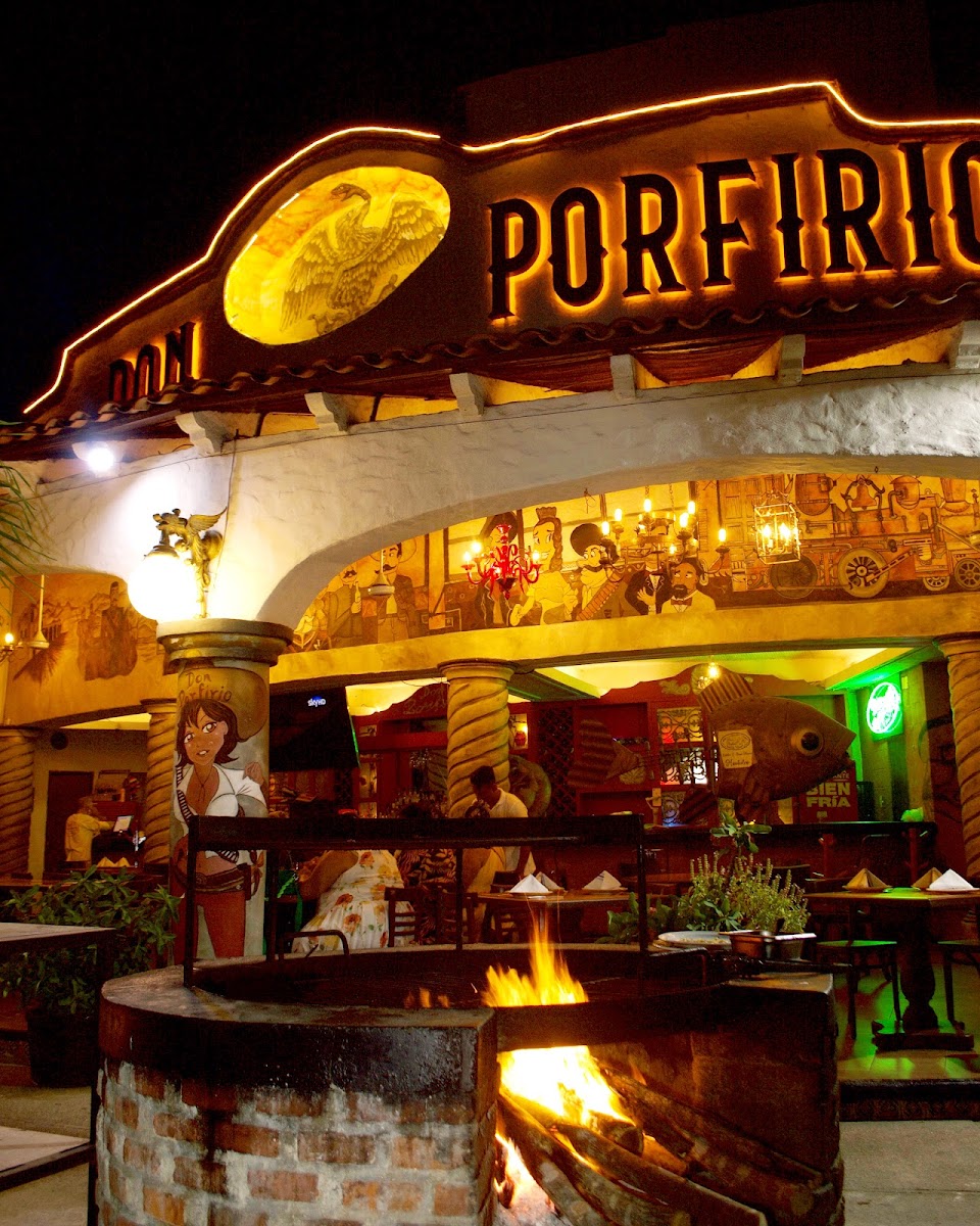 Don Porfirio Lobster & Steak House - 1