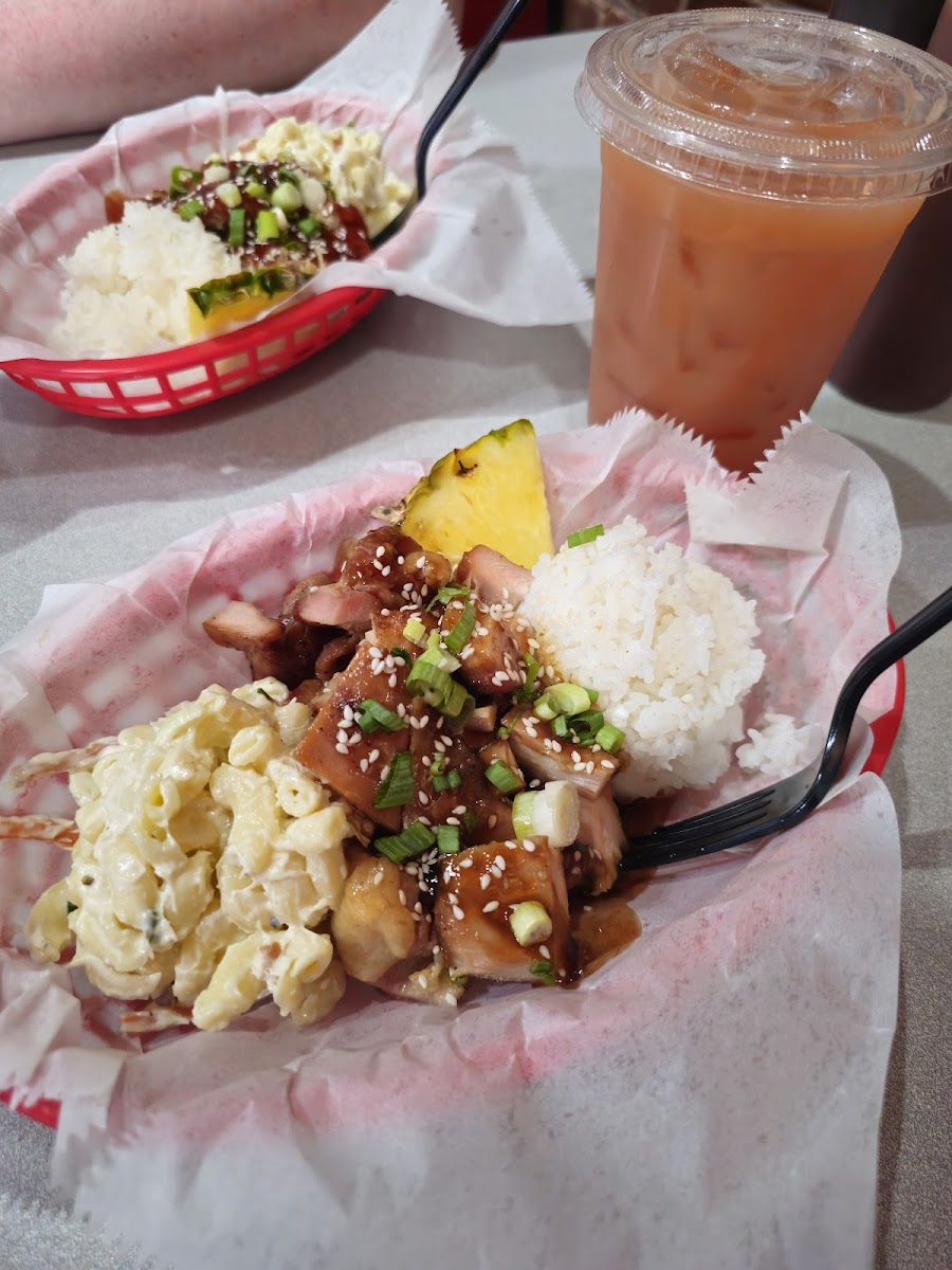 Lilo's Hawaiian BBQ The Dalles - 3